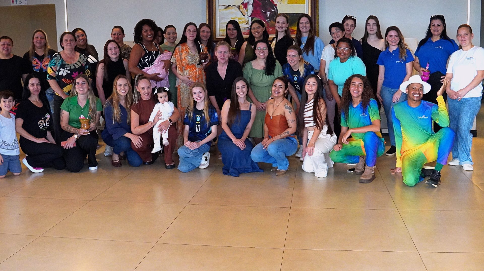 Projeto 'Mulheres que Florescem' realiza encontro de fortalecimento feminino em Itaipulândia